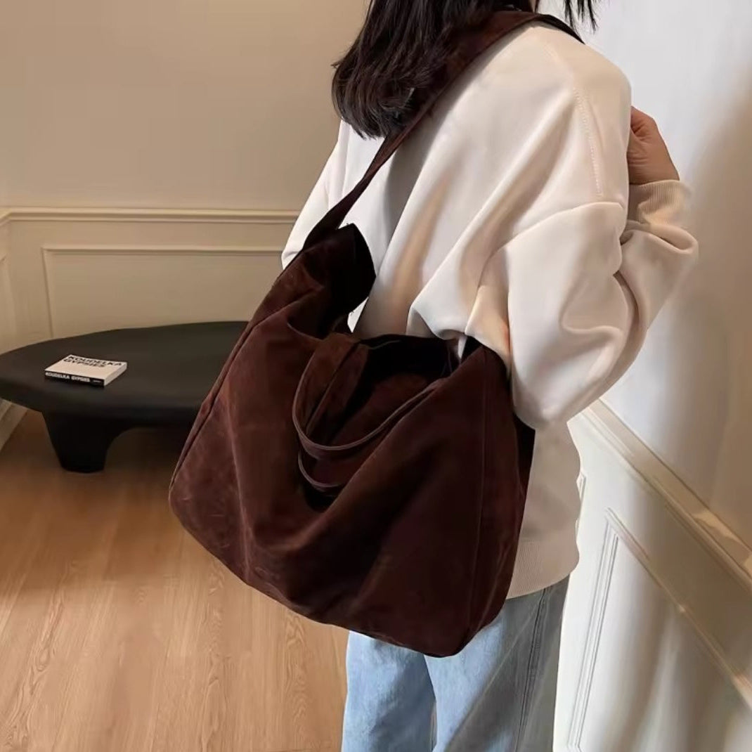 Bolso tote de gran capacidad en terciopelo