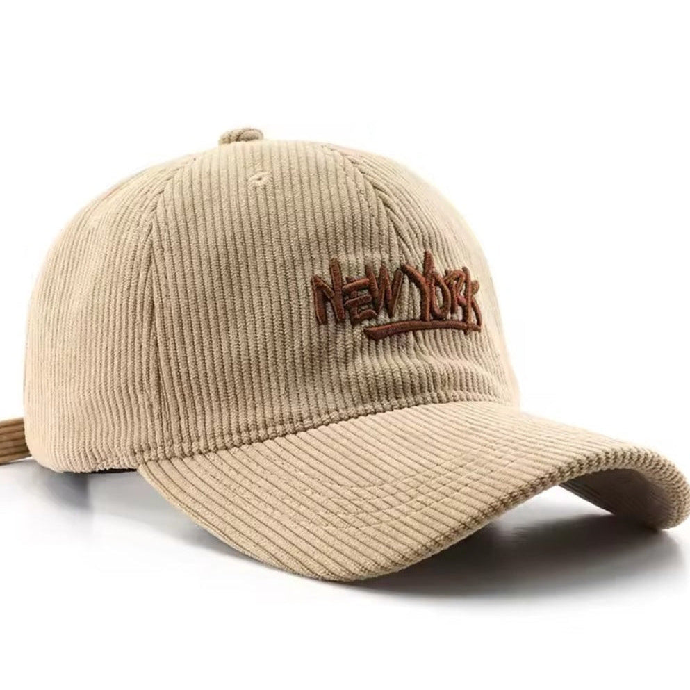 Gorra de béisbol bordada con letras en estilo pana vintage