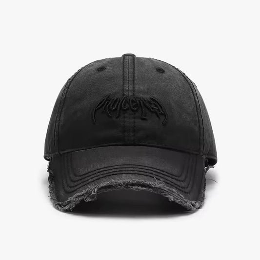 Gorra de béisbol para hombre con diseño moderno y acabado premium.