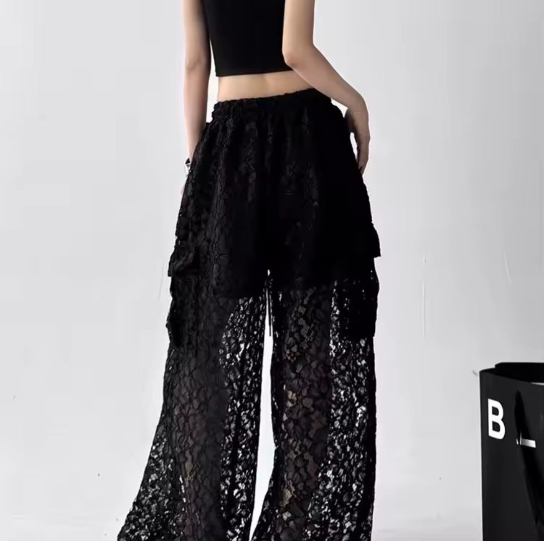 Clara Pantalones Cargo de Pierna Ancha con Encaje para Mujer – Estilo Coreano &amp; Streetwear