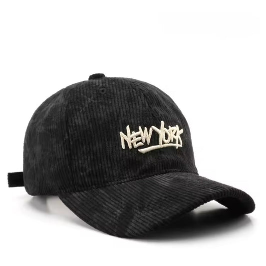 Gorra de béisbol bordada con letras en estilo pana vintage